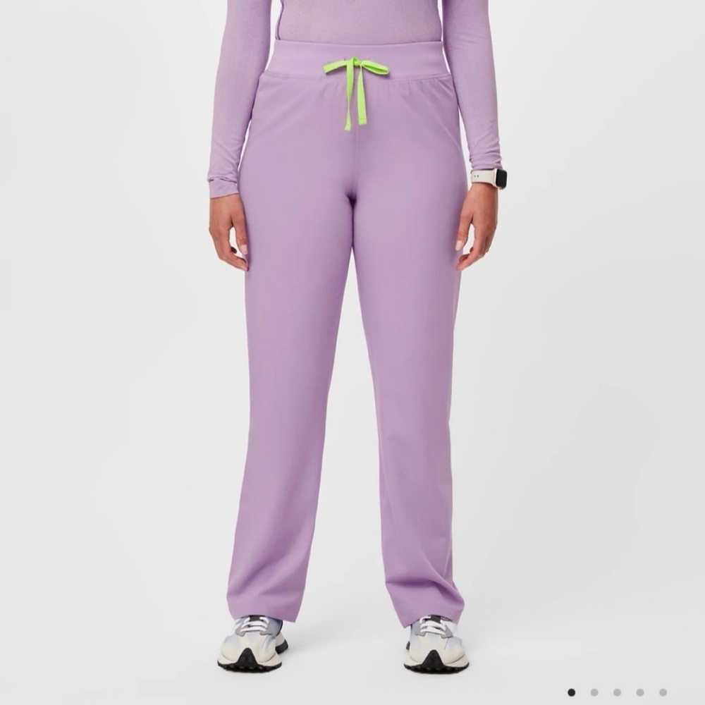 Figs Livingston Scrub Pants - Lavender Dew